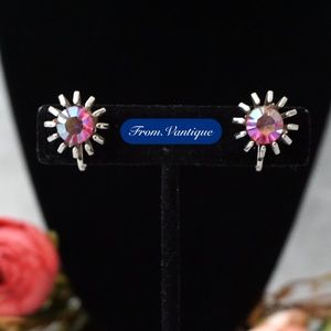 🏵️ VINTAGE Retro DIsco Silver Crystal Flower Earrings (Screw back)🦻✨